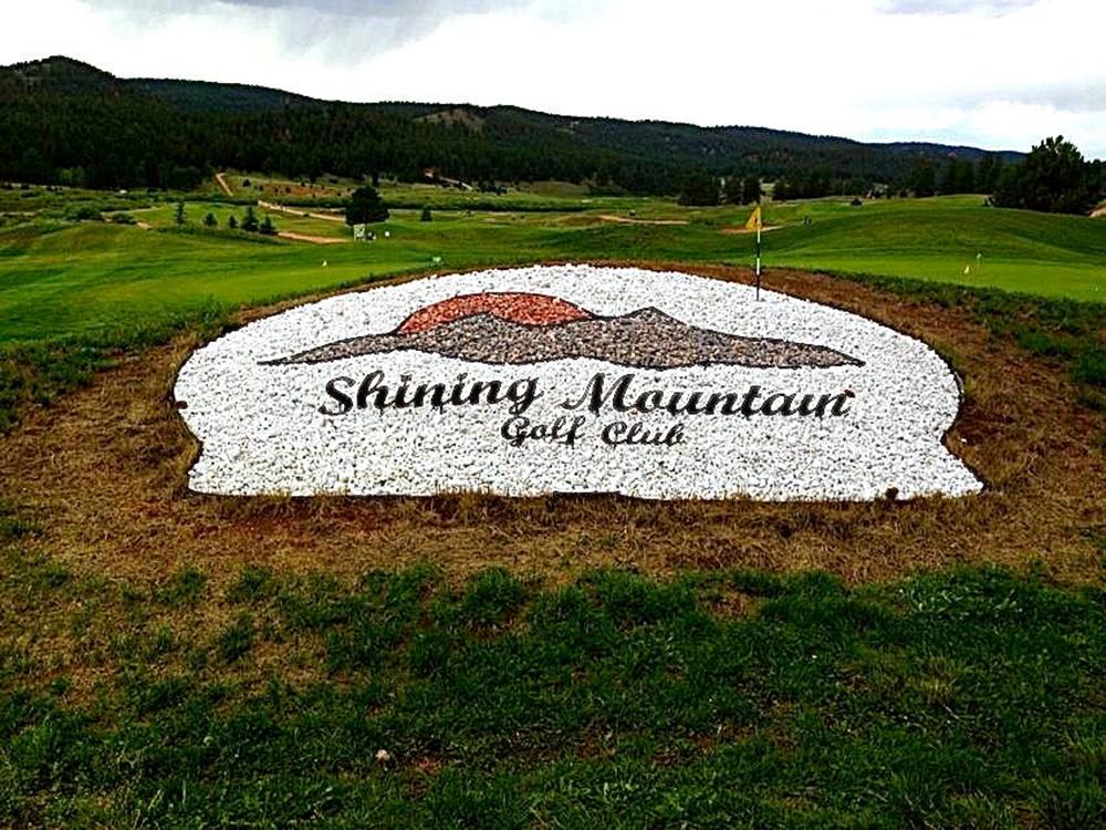 Play on the Shining Mountain Golf Course