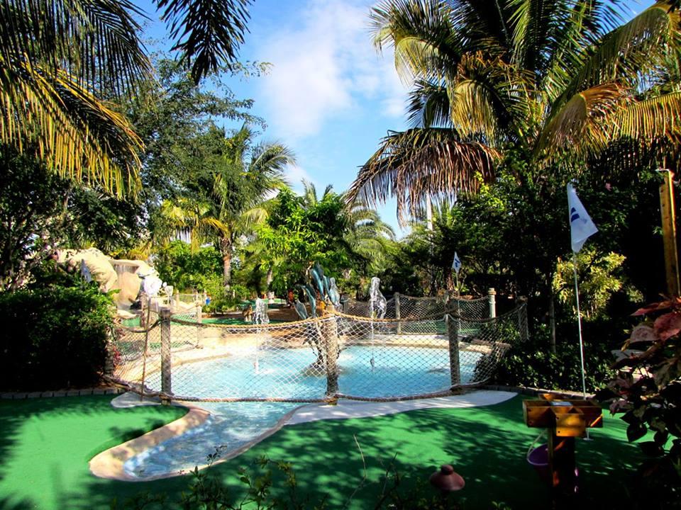 Playful Vibes Await at Putt’n Around