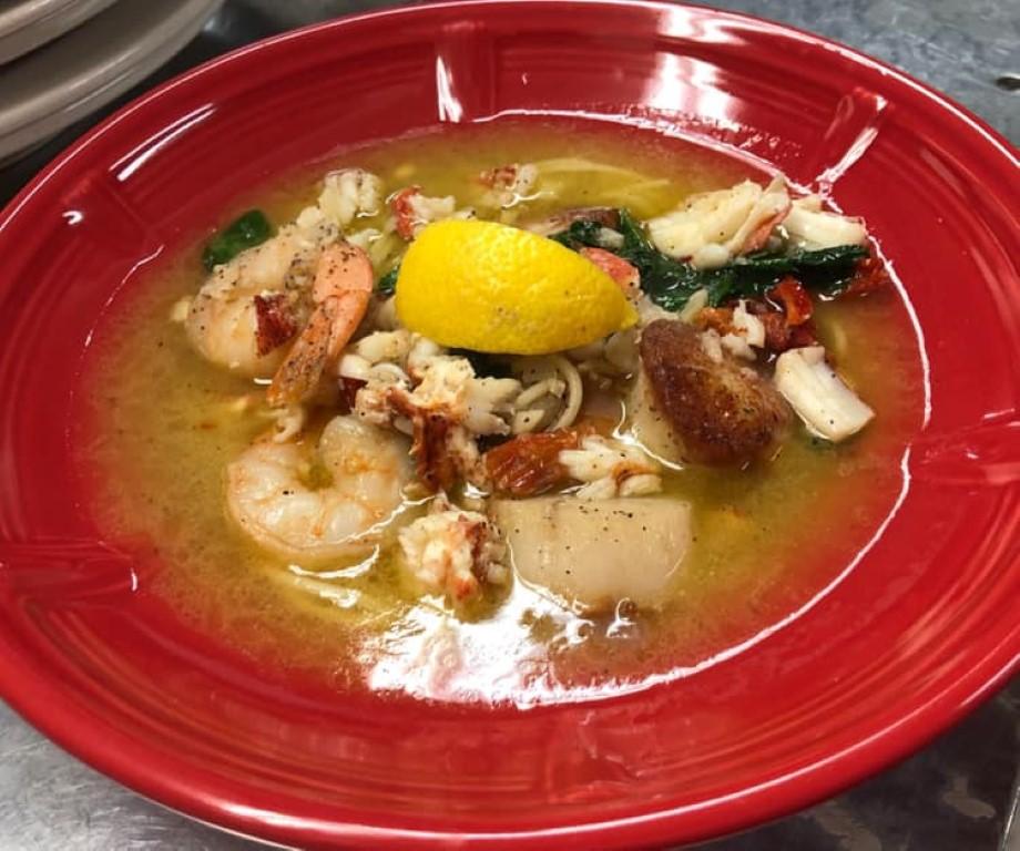 Dine and Stay by the Bay at Water Street Tavern & Inn