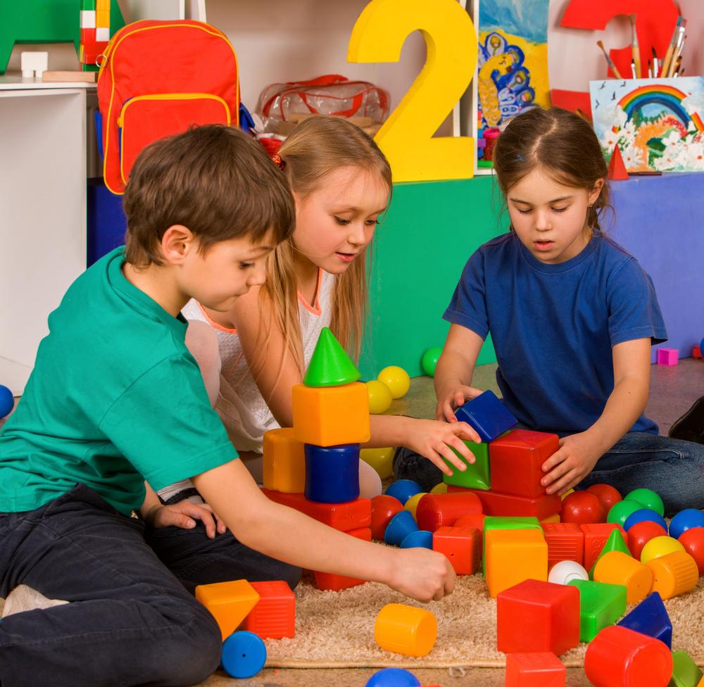 Let Curiosity Run Wild at the Children’s Science Center Lab