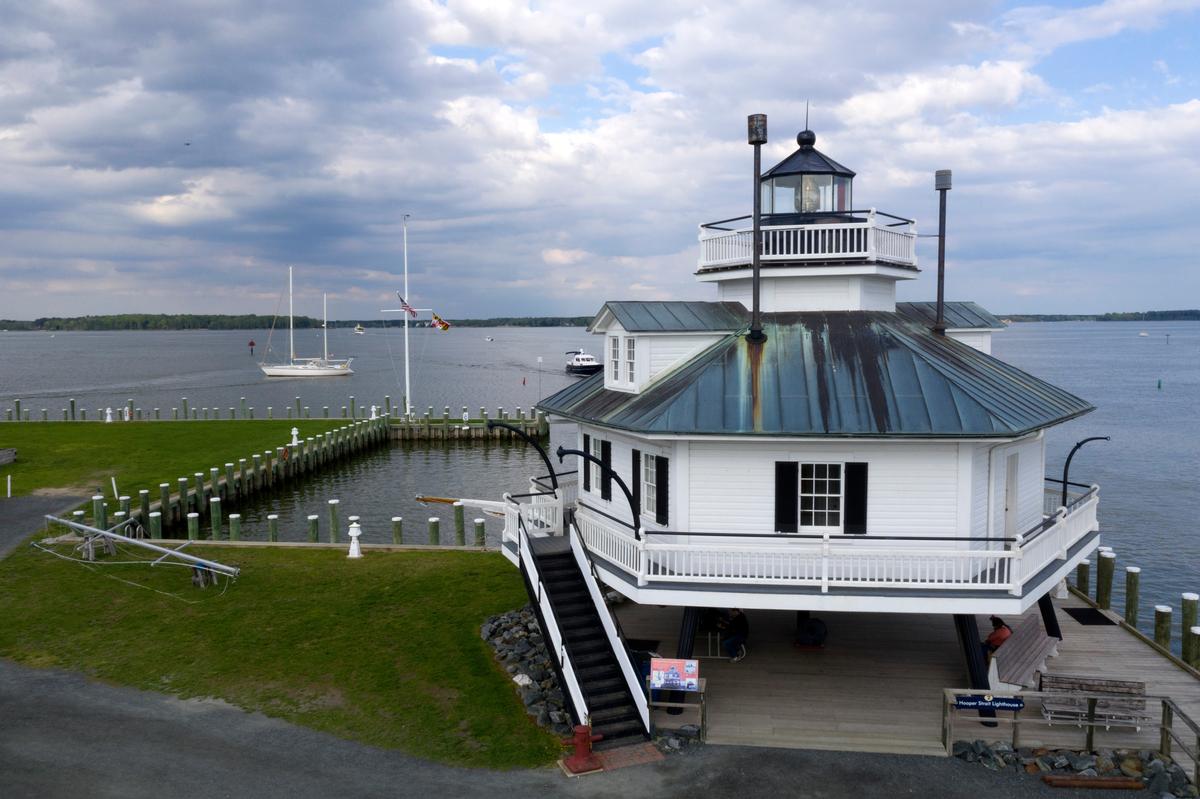 Enjoy a romantic getaway and explore charming waterfront attractions.