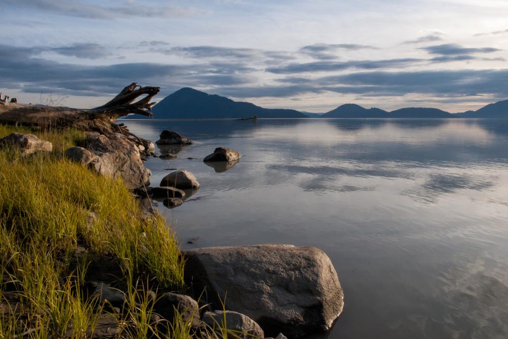 Stikine River: Paddle wild currents and admire vast landscapes on an unforgettable retirement journey.