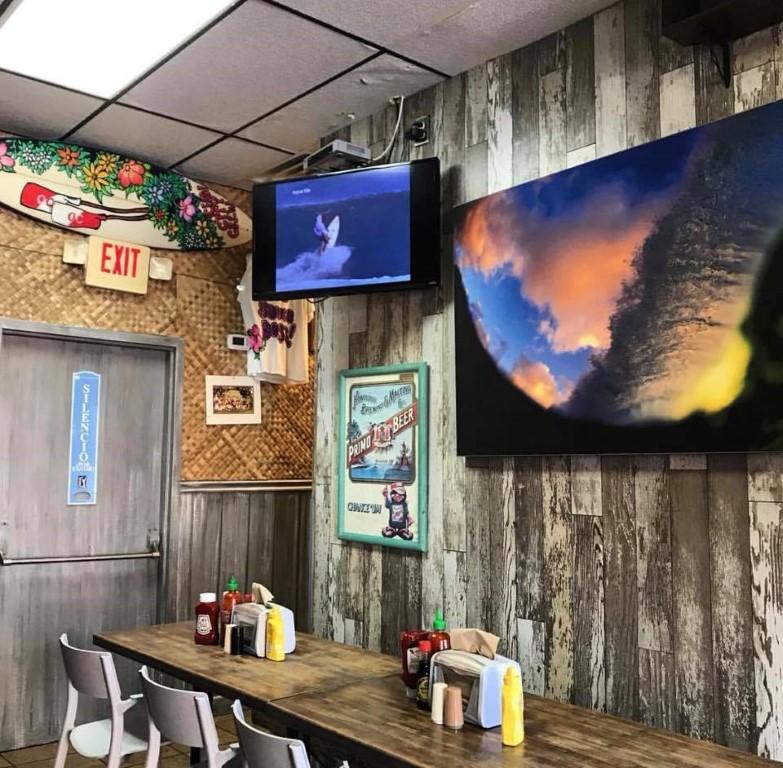 Taste Island Vibes and Fresh Flavors at Hula Grill