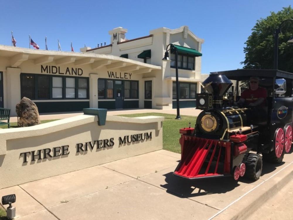 Three Rivers Museum of Muskogee | Muskogee