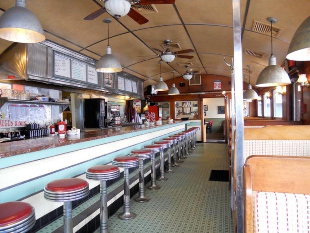 Enjoy Retro Vibes and Hearty Fare at Union Diner