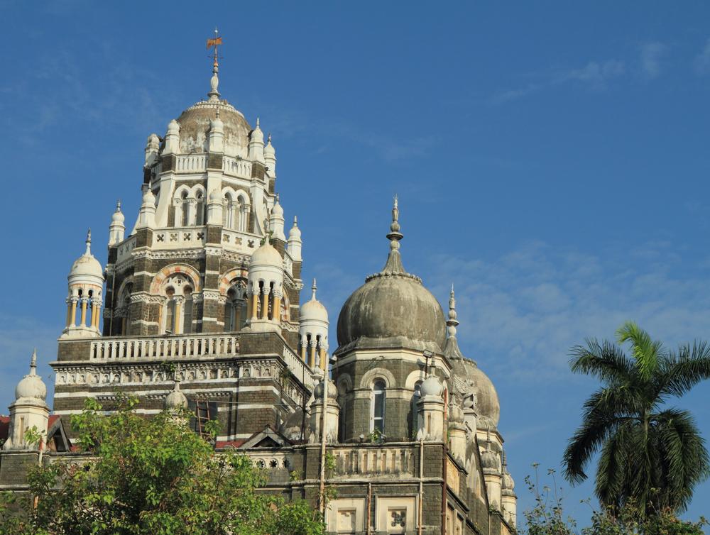 Explore Colonial Charm and Bustling Streets Around Churchgate