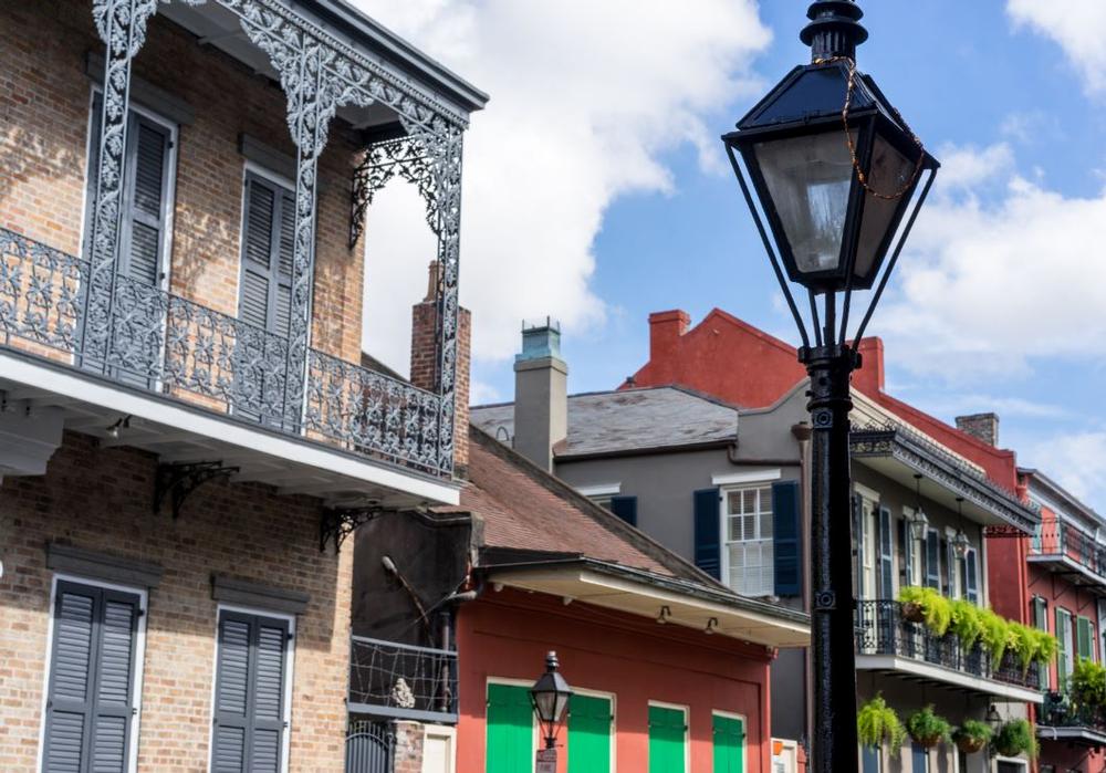 Go dancing to live jazz and explore local bars on a couples night.