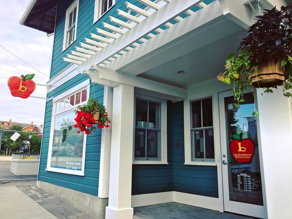 Enjoy Farm-to-Table Flavors and Comfort Classics at Braeburn Restaurant