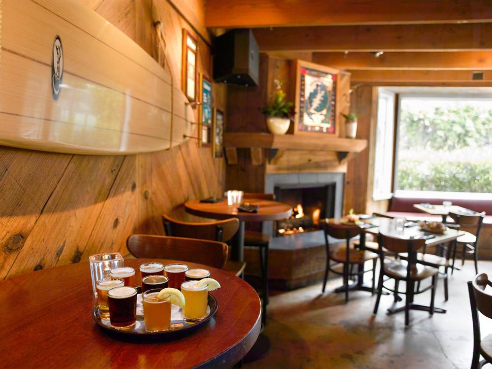 Enjoy Oceanfront Dining at Half Moon Bay Brewing Company