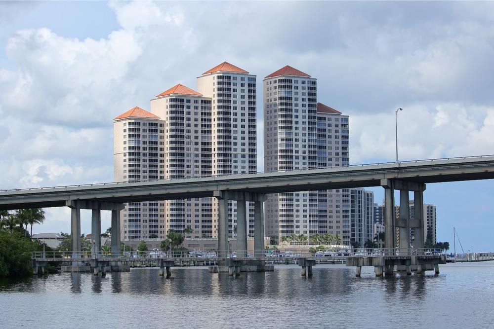 Shop, Dine, and Explore in the Fort Myers River District