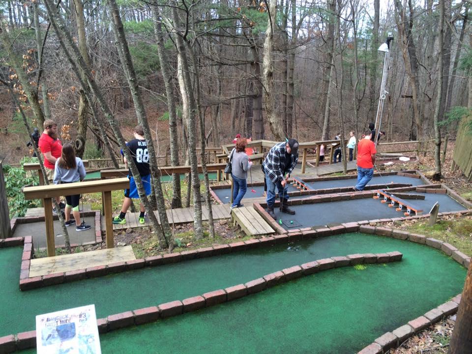 Spend a few hours at Mountain State Miniature Golf that's West Virginia-themed