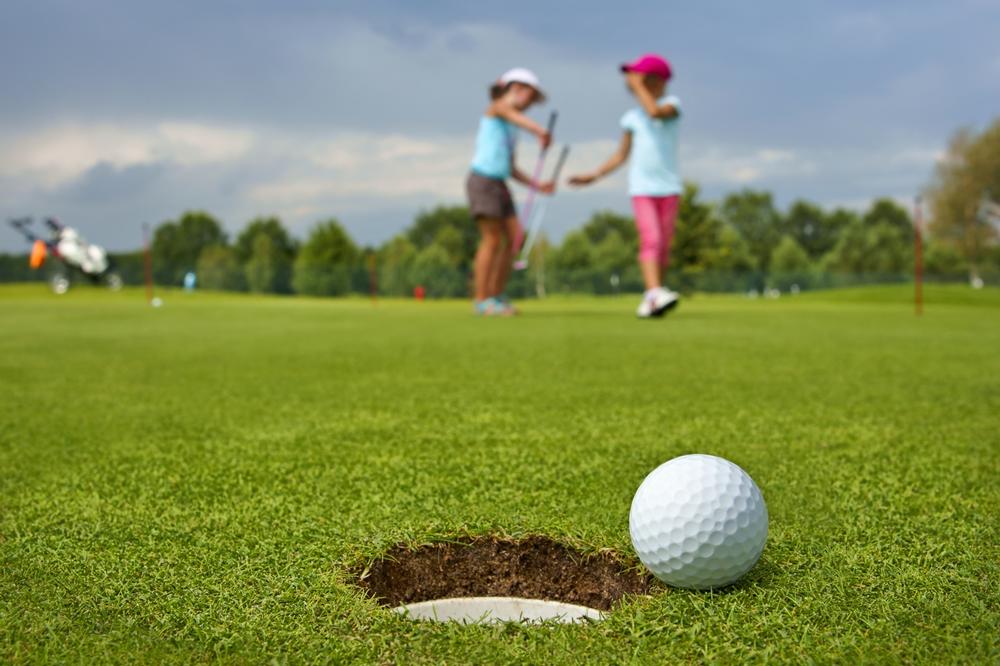 Tee Off with Scenic Splendor at The Golf Club at Red Rock