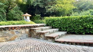 The Garden of Five Senses