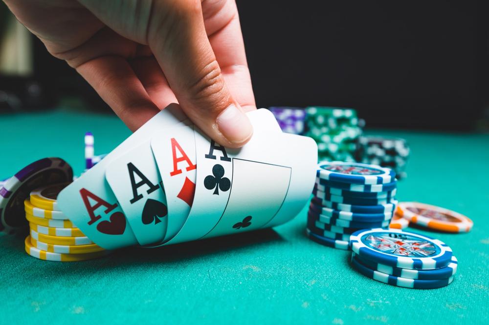 If You’re Ready for Fun, Play a Hand at Crazy Moose Casino