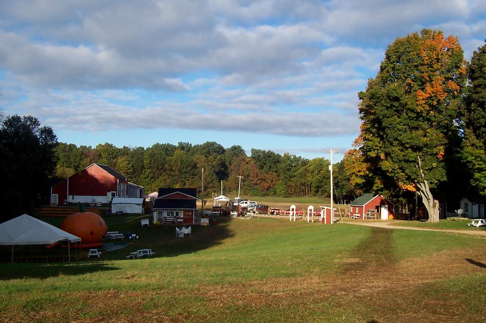 Pick Apples and Sip Fresh Cider at VerHage Fruit Farm & Cider Mill