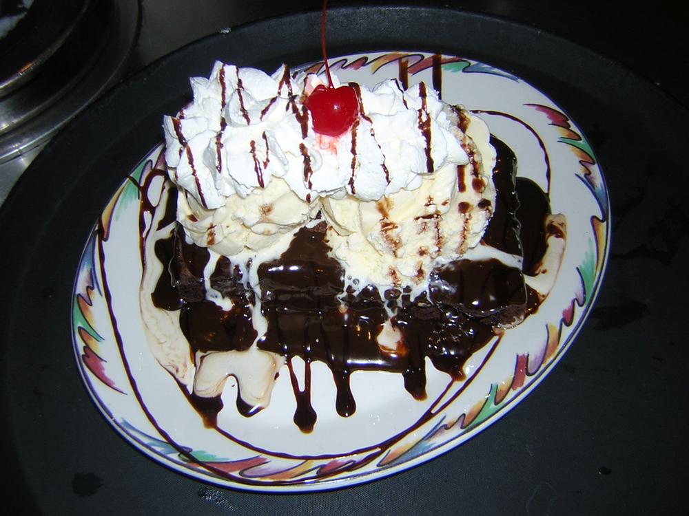 Refuel with Comfort at Brookfield’s Restaurant