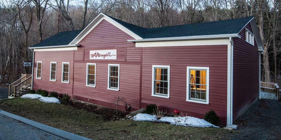 See a performance at the Merryall Center for the Arts