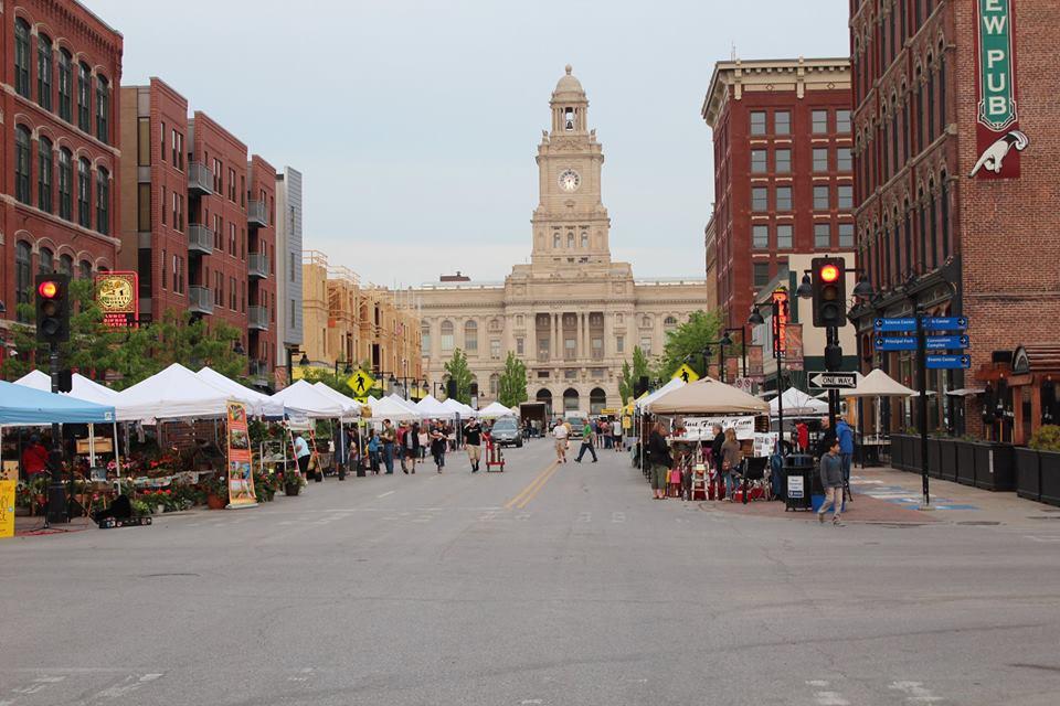 Go for fresh produce and savor local flavors on a weekend family trip.