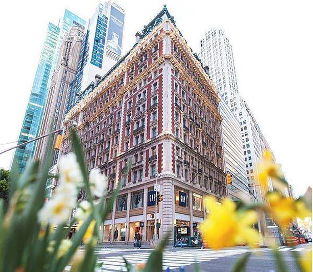 Stay in Classic Luxury at The Knickerbocker Hotel