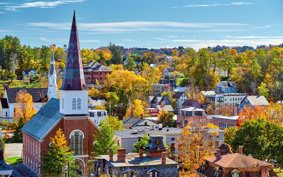 Fall foliage in Montpelier, town skyline