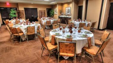 Wedding Venues in Gatlinburg, TN: Hilton Garden Inn Gatlinburg