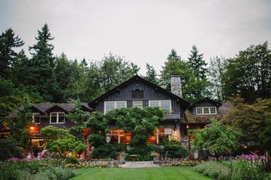 Wedding Venues in Vancouver, BC: Stanley Park Pavilion
