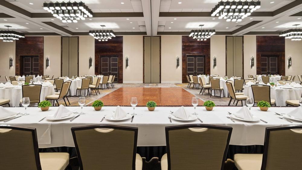 Host elegant, modern weddings with spacious ballrooms and upscale amenities.