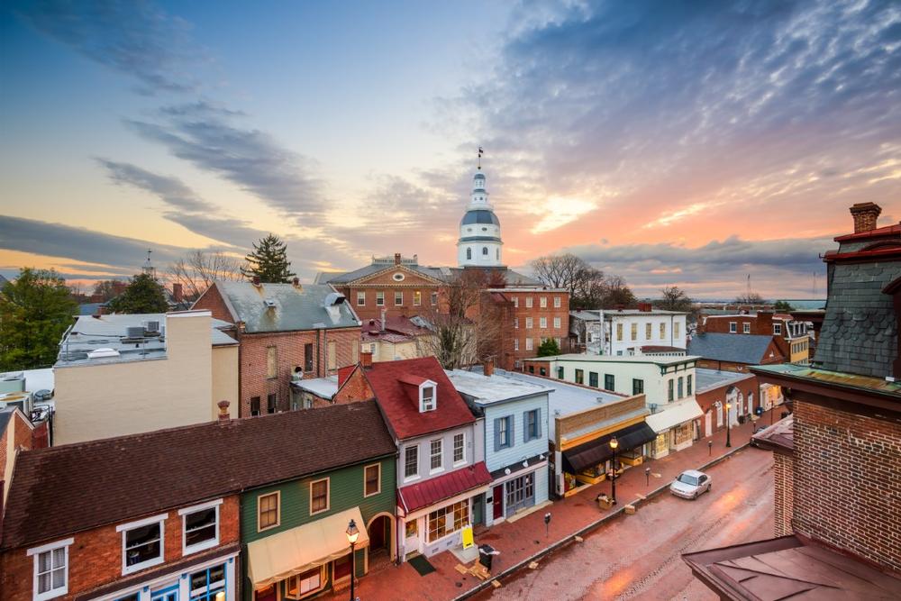 Walk along the harbor and explore colonial sights on a romantic weekend escape.