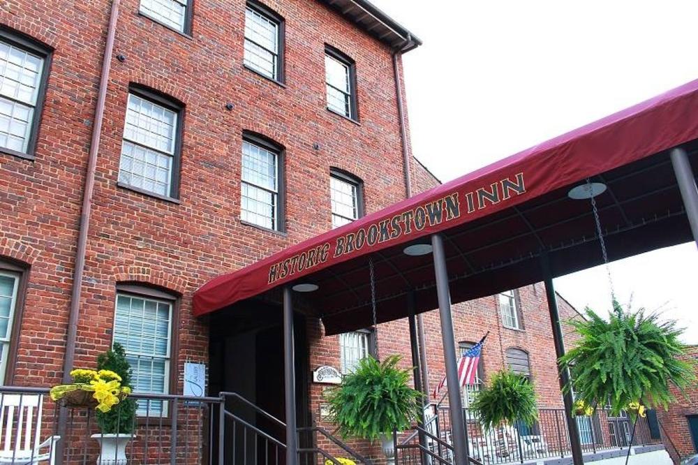 Celebrate romantic, timeless weddings in a beautifully restored historic venue.