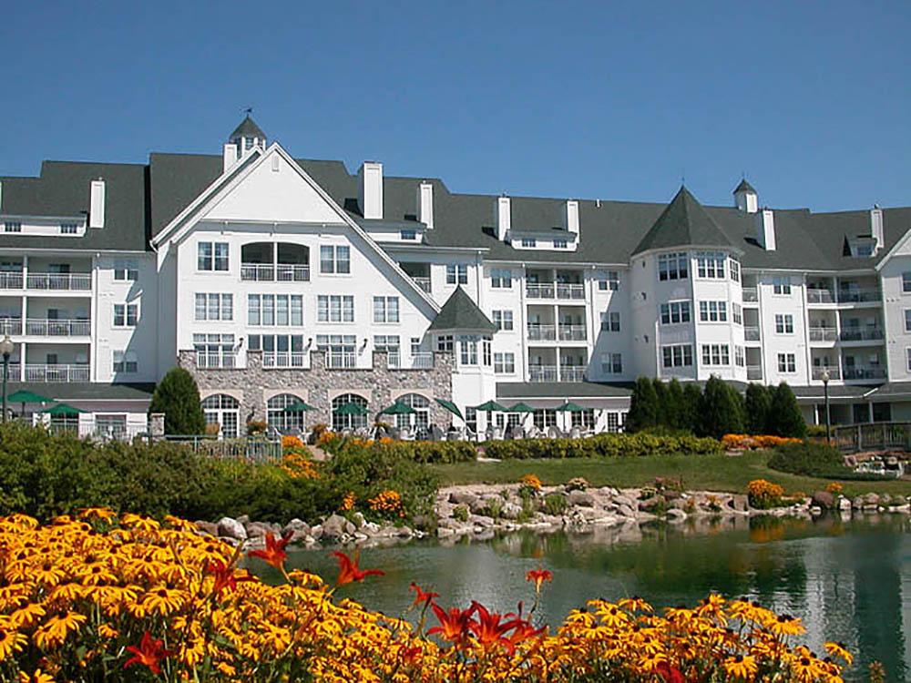 Escape to Lakeside Elegance at The Osthoff Resort