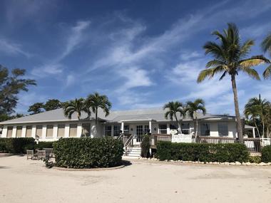 Wedding Venues on Sanibel Island: Traditions on the Beach