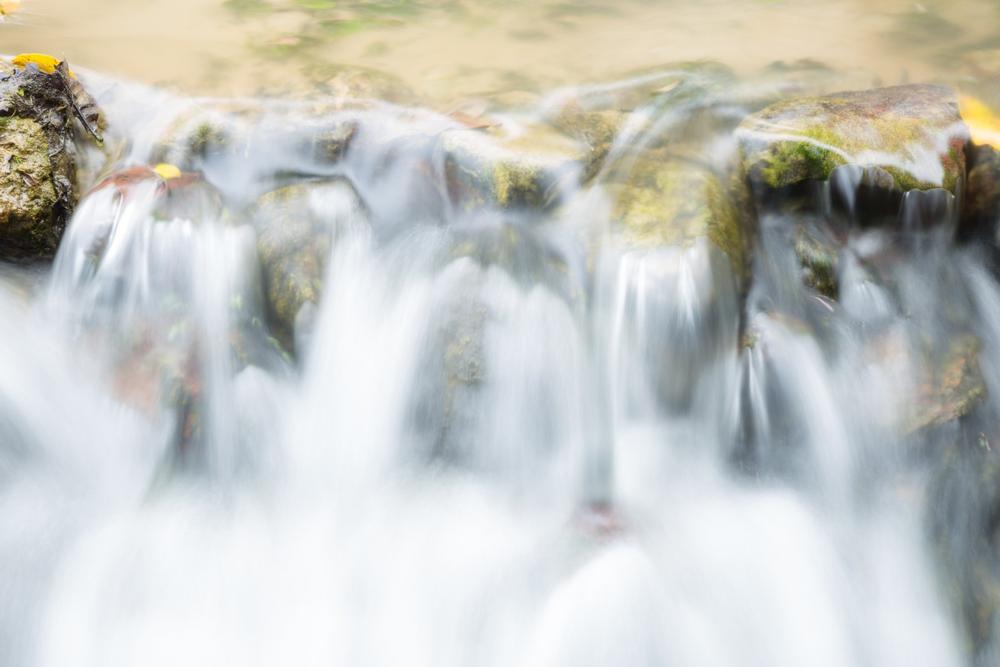 Walk along a scenic trail to see this beautiful fan-shaped waterfall.