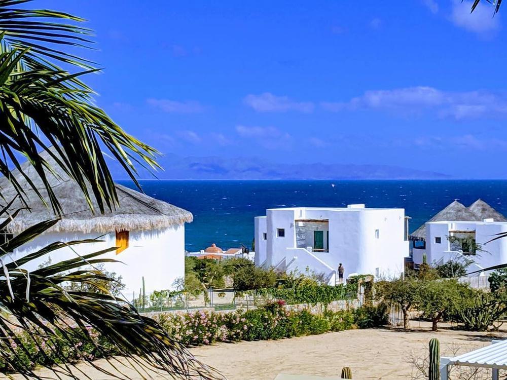Desert Calm and Ocean Light at Casa Tara Retreat