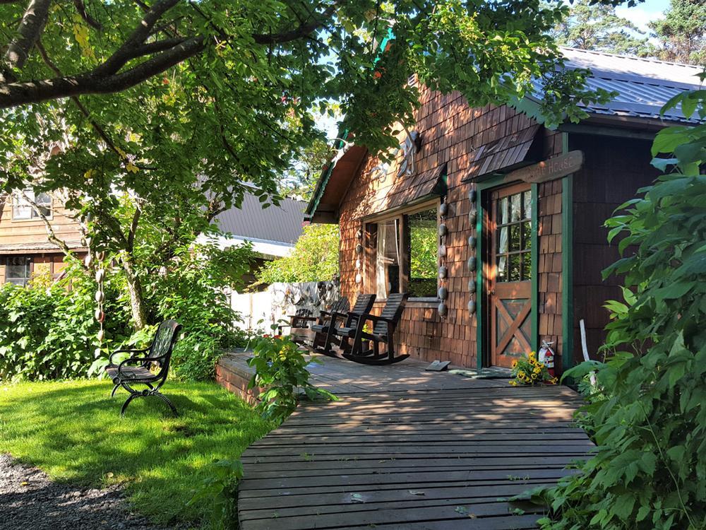 Kachemak Bay Wilderness Lodge