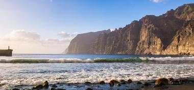 Los Gigantes Cliffs