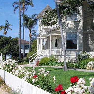 Cheshire Cat | Where to Stay in Santa Barbara, California - Relaxing Romantic Getaways