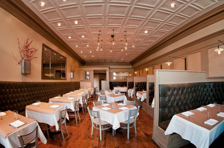 Savor Southern flavors and enjoy upscale comfort on an easy weekend dining trip.