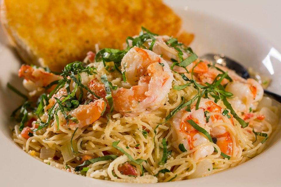 Dine with Heart at Charleston’s Restaurant
