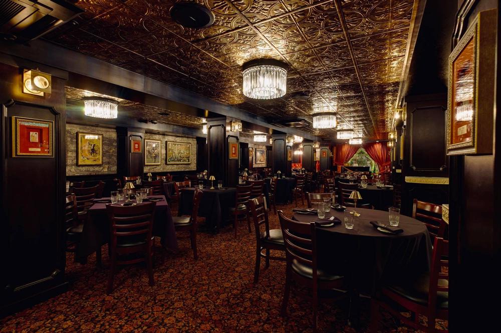 Dine with Magic and Mystery at House of Cards