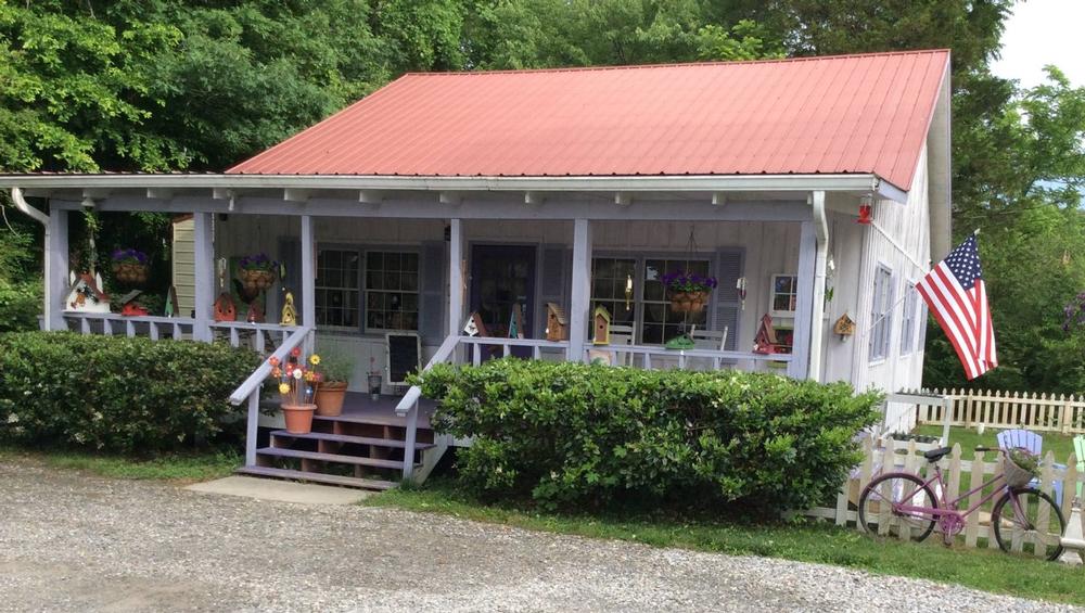 If You’re Searching for Charm and Relaxation, Visit The Lavender Cottage and Garden