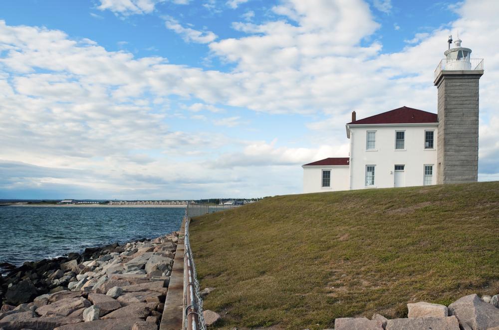 Stroll charming streets and enjoy romantic ocean views on a weekend escape.
