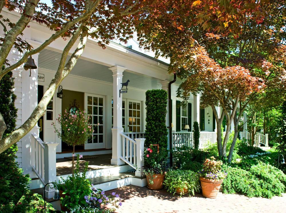 Relax in Refined Luxury at Hob Knob
