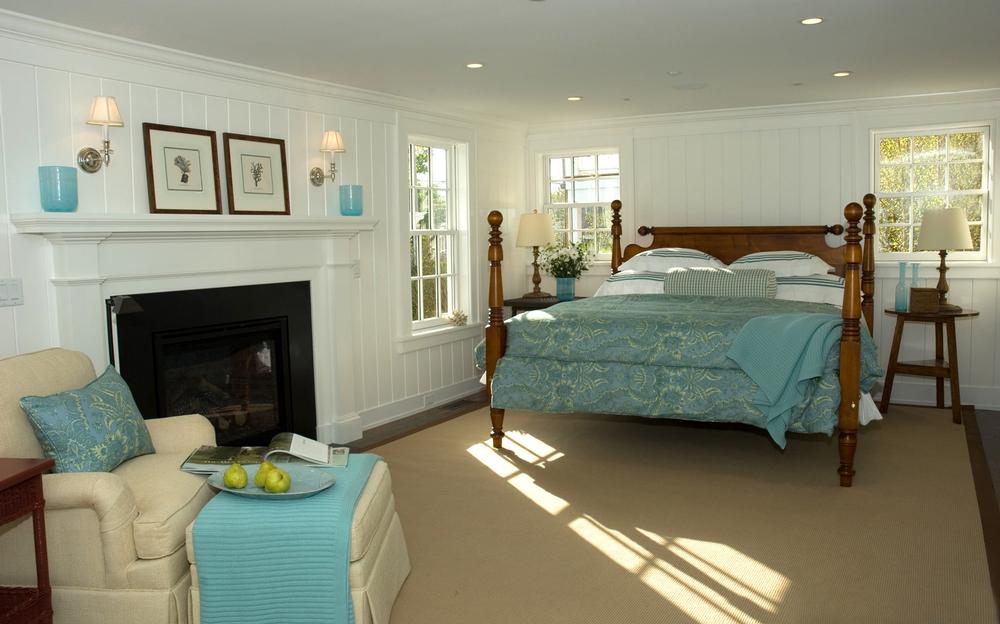 If You Want Grand Views and Classic Luxury, Book Harbor View Hotel