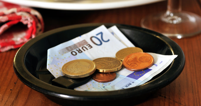 Tipping in Greece