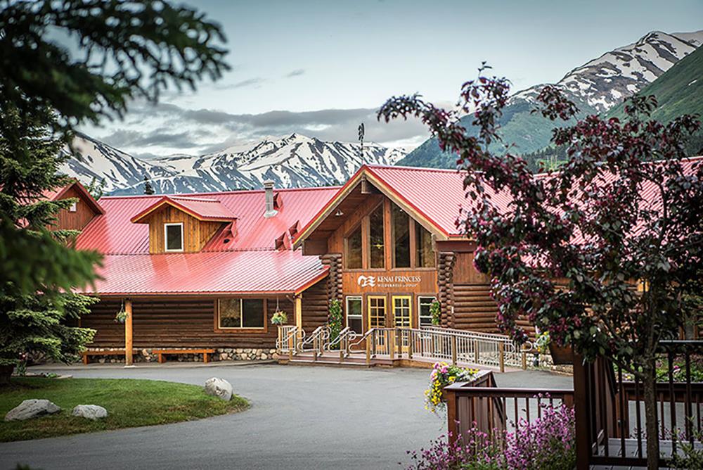 Sleep Amid Wild Beauty: Embrace Alaskan Adventures at Kenai Princess Wilderness Lodge