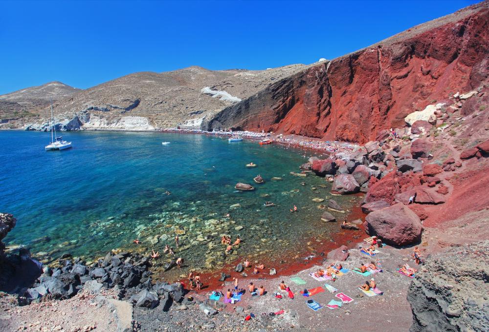 Red Beach - 20 minutes by car from Fira