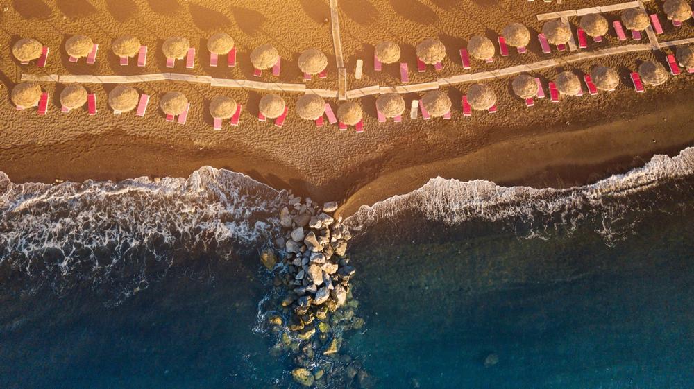 Perissa Beach - 20 minutes from Santorini Airport