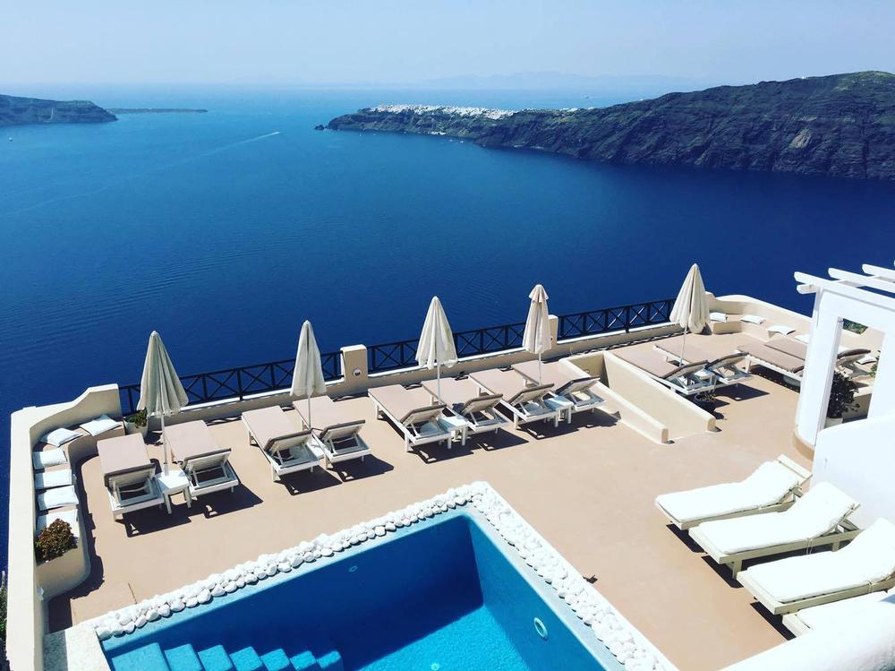 Stay Above the Caldera at Afroessa Hotel