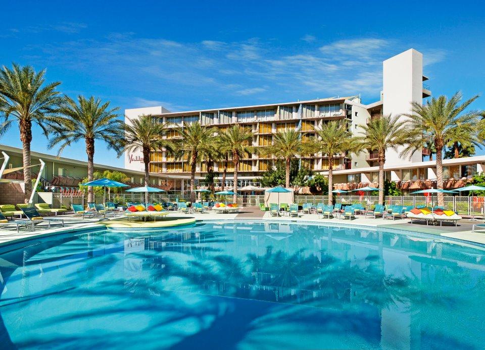 If You Love Mid-Century Chic, Check Into Hotel Valley Ho