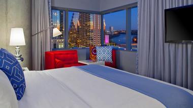 Rooms & Suites